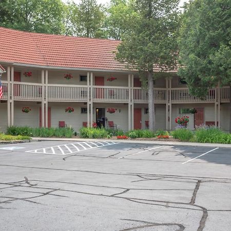 Ridges Inn & Suites Baileys Harbor Extérieur photo