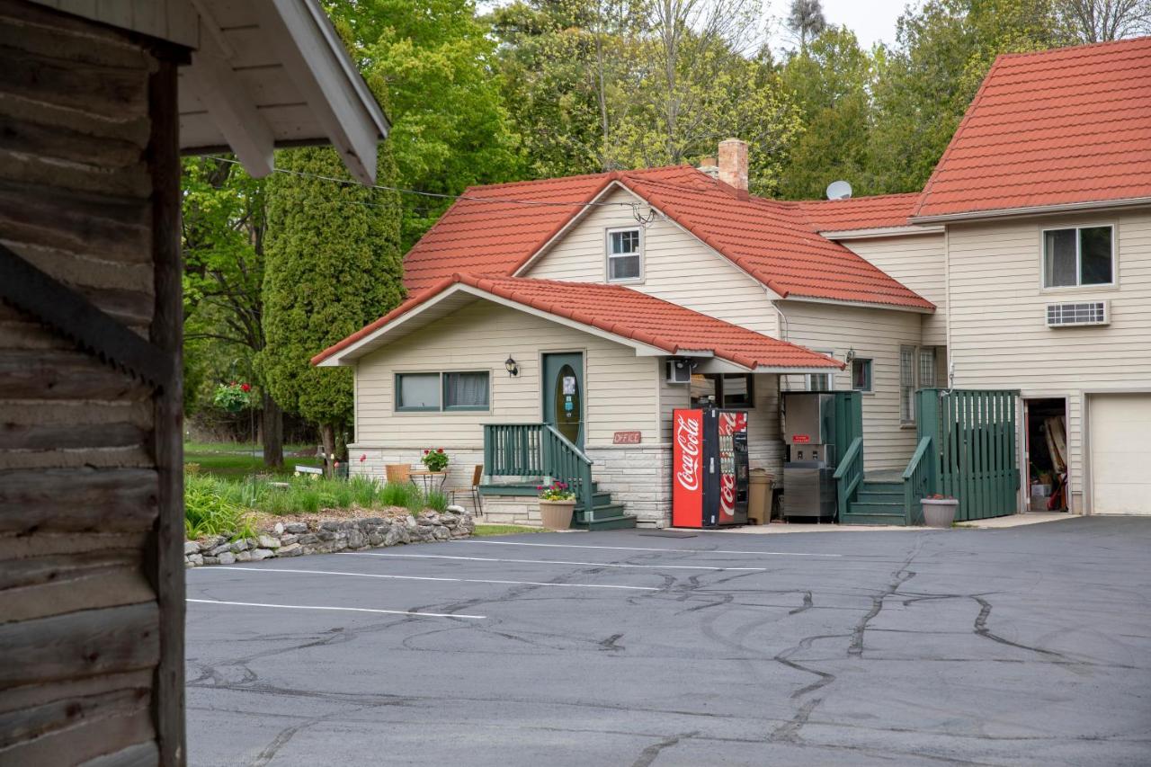 Ridges Inn & Suites Baileys Harbor Extérieur photo
