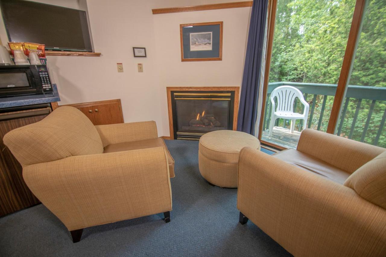 Ridges Inn & Suites Baileys Harbor Extérieur photo