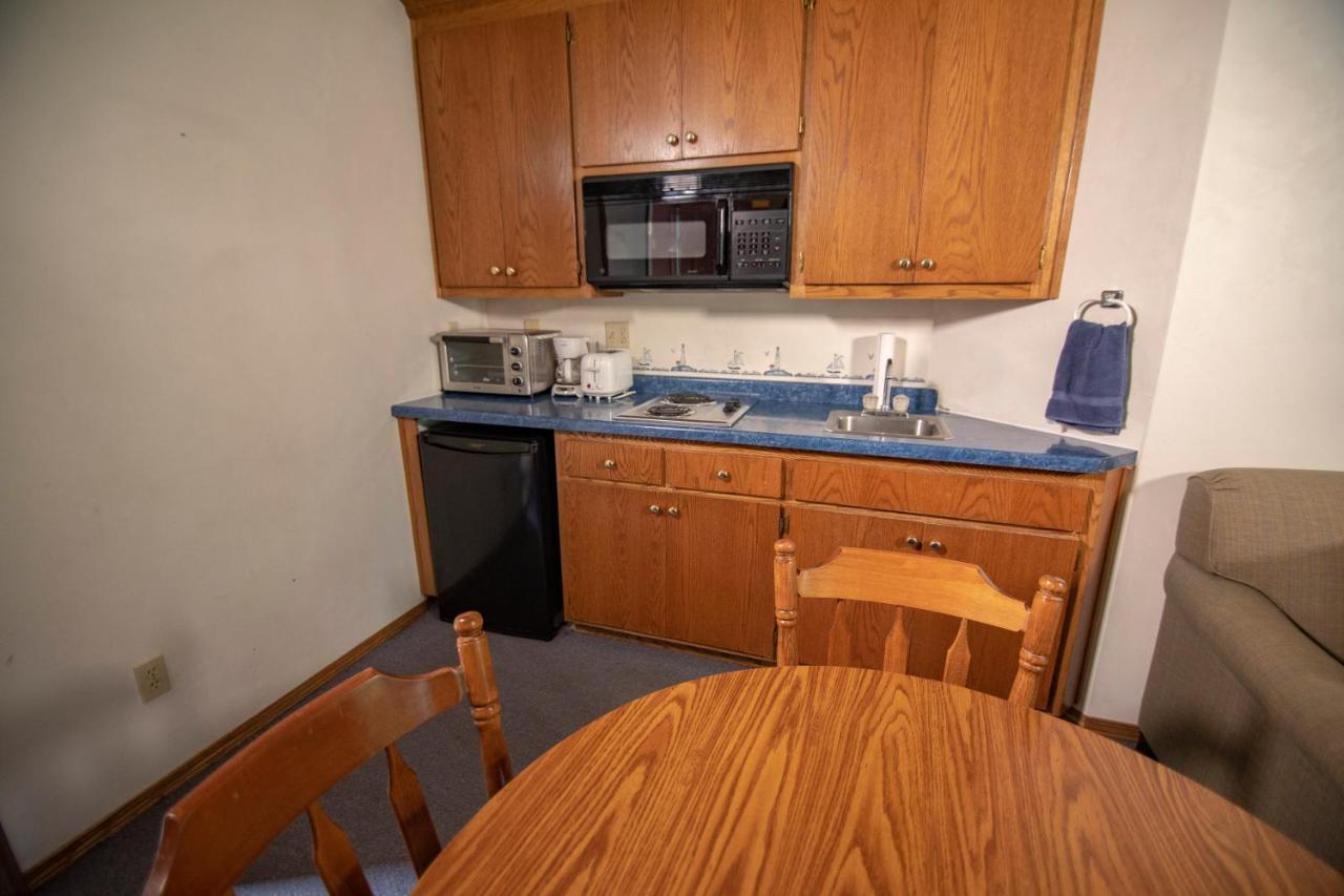 Ridges Inn & Suites Baileys Harbor Extérieur photo