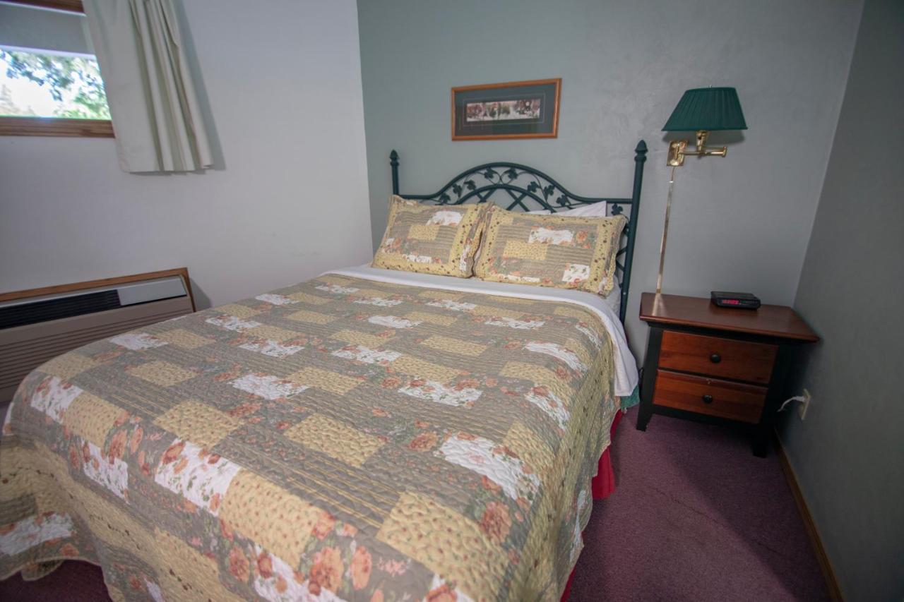 Ridges Inn & Suites Baileys Harbor Extérieur photo